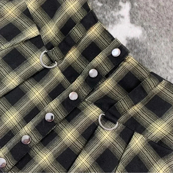 Hot Topic Plaid Pleated Skirt - Picture 5 of 10
